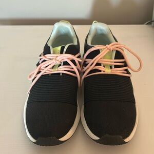 Under Armour Athletic Shoe